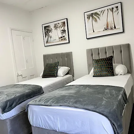 Villa Stunning 3 Bed 2Bath House W/Parking Reading Exterior foto