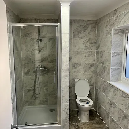 Villa Stunning 3 Bed 2Bath House W/Parking Reading Exterior foto