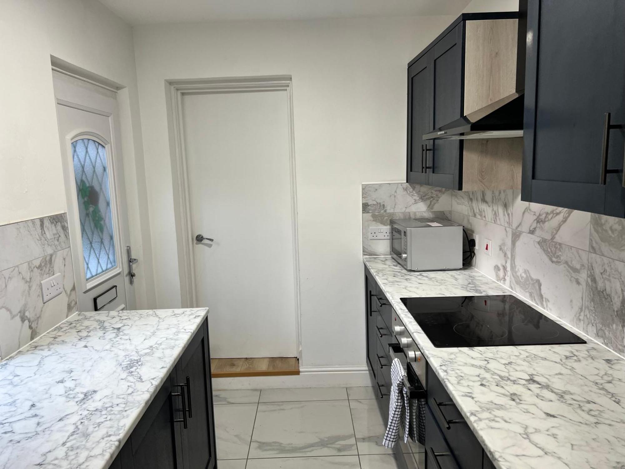 Holiday home Stunning 3 Bed 2bath House W/parking Reading